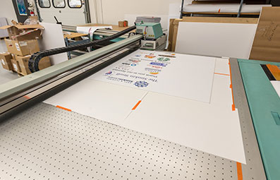 Wide format paper cutter